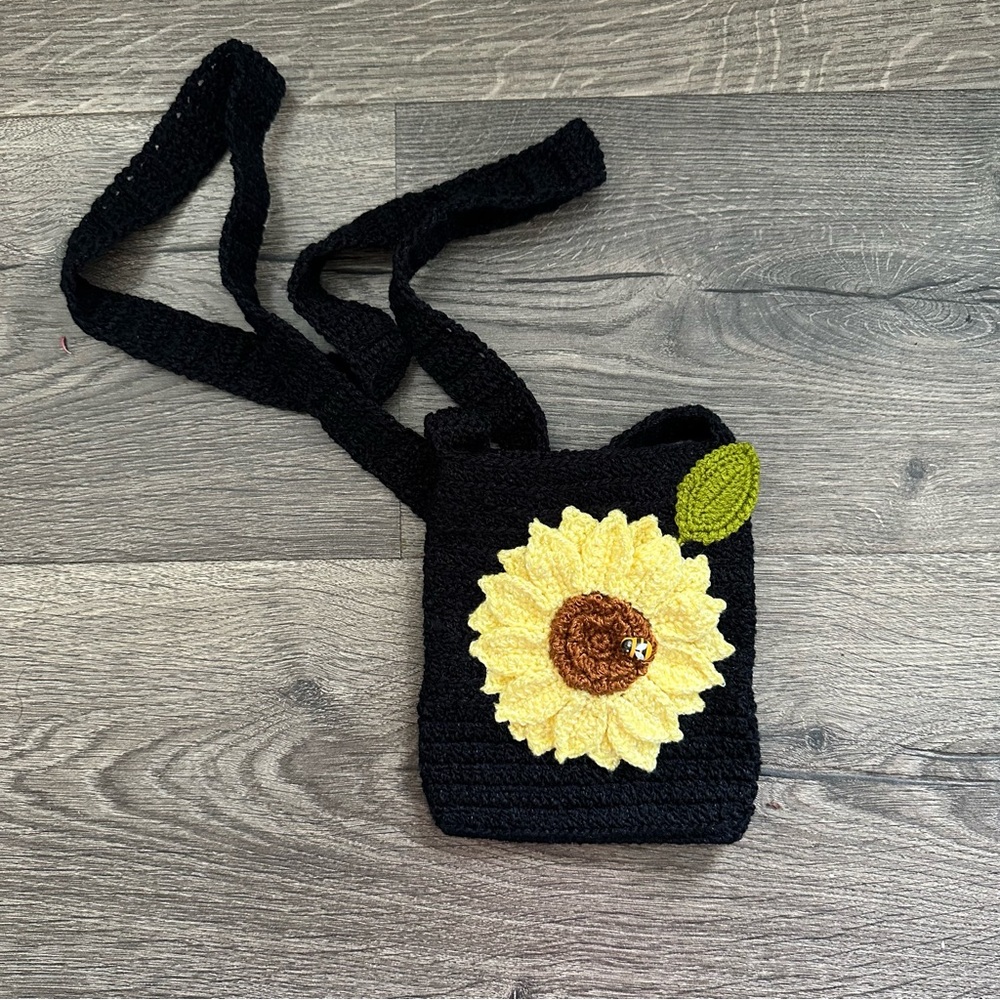 Handmade Crochet Sunflower Black Crossbody Bag